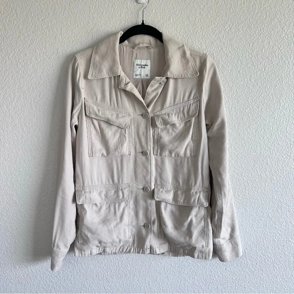 Abercrombie and Fitch‎ Women’s Lightweight Utility Jacket